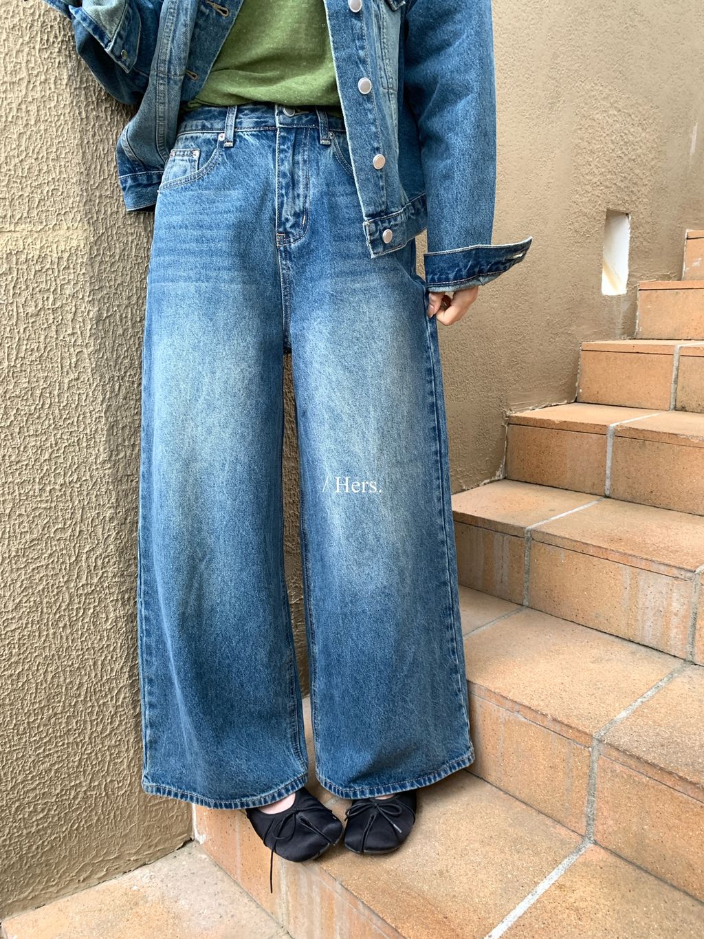 b4ee22051d17ebc42a964d49a920e22d