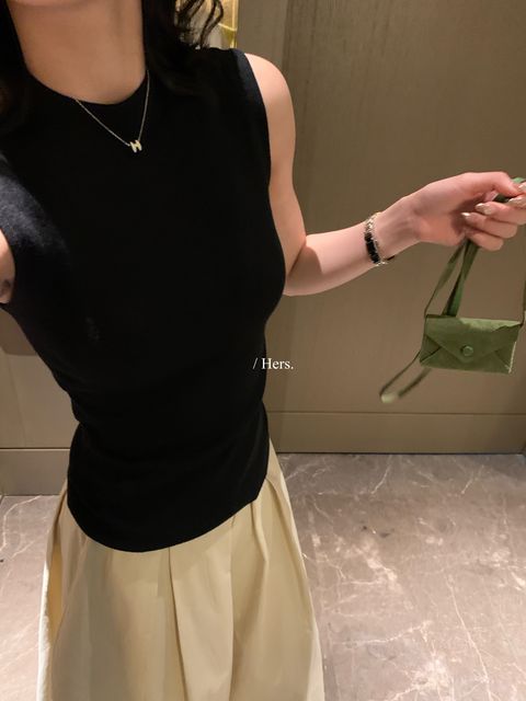 434198080e6ebf6e8a8a1df1ec78feb5