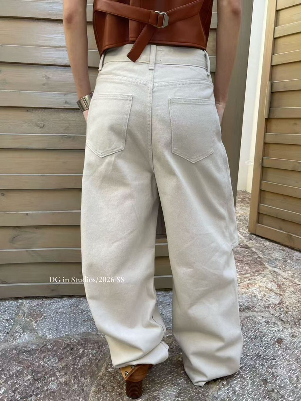 ddc6f6a933f3fc1e9cd25c637d8a0fc9