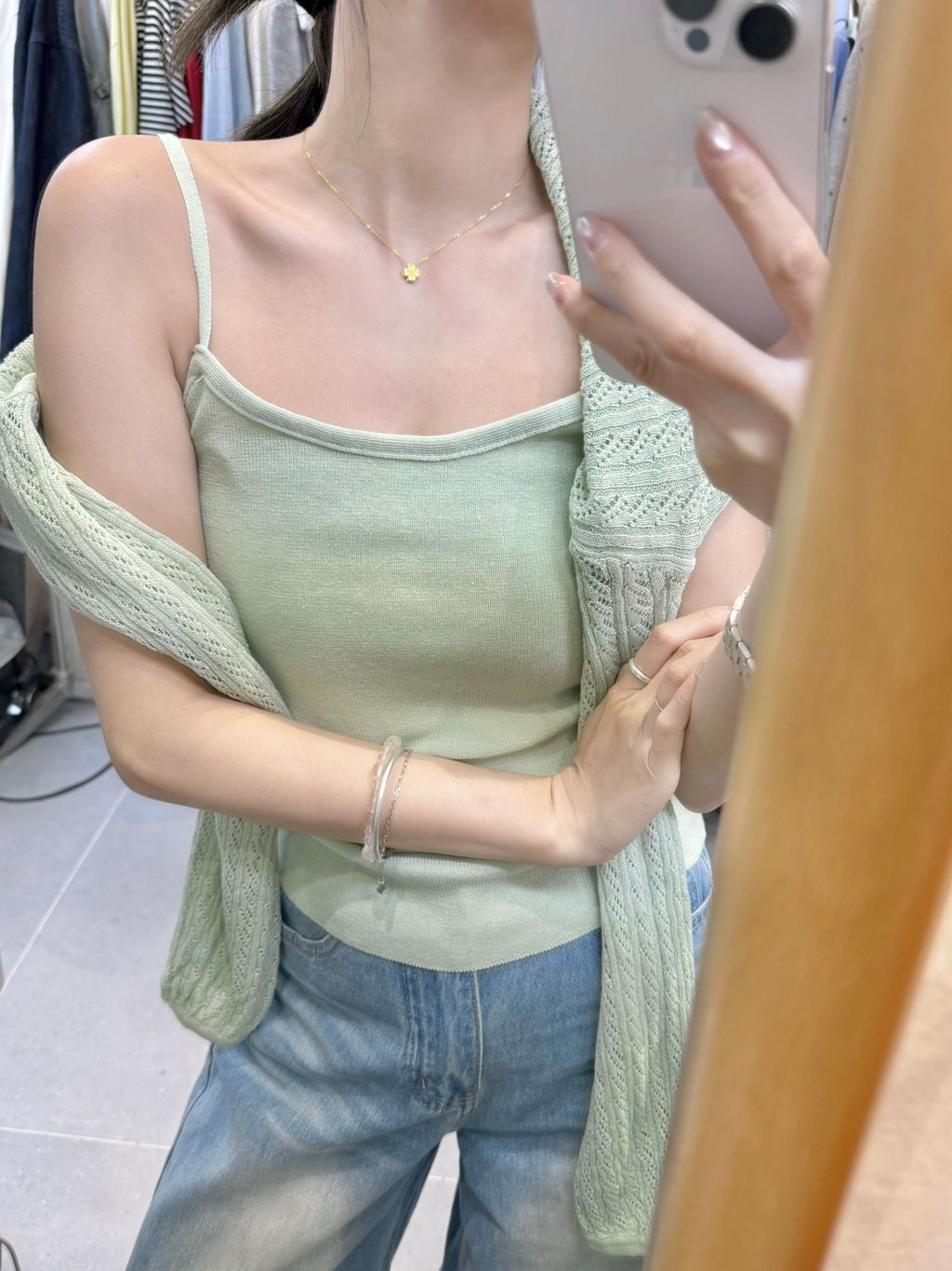 f887084062d8c1b3ec4f53fcc965db99