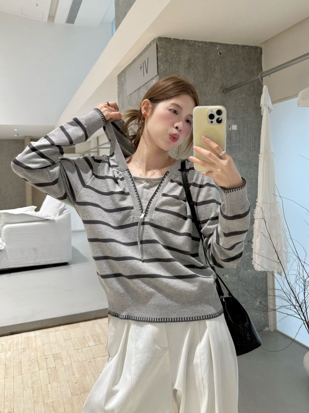 956d1e0568118d64fd5bc22228c77070