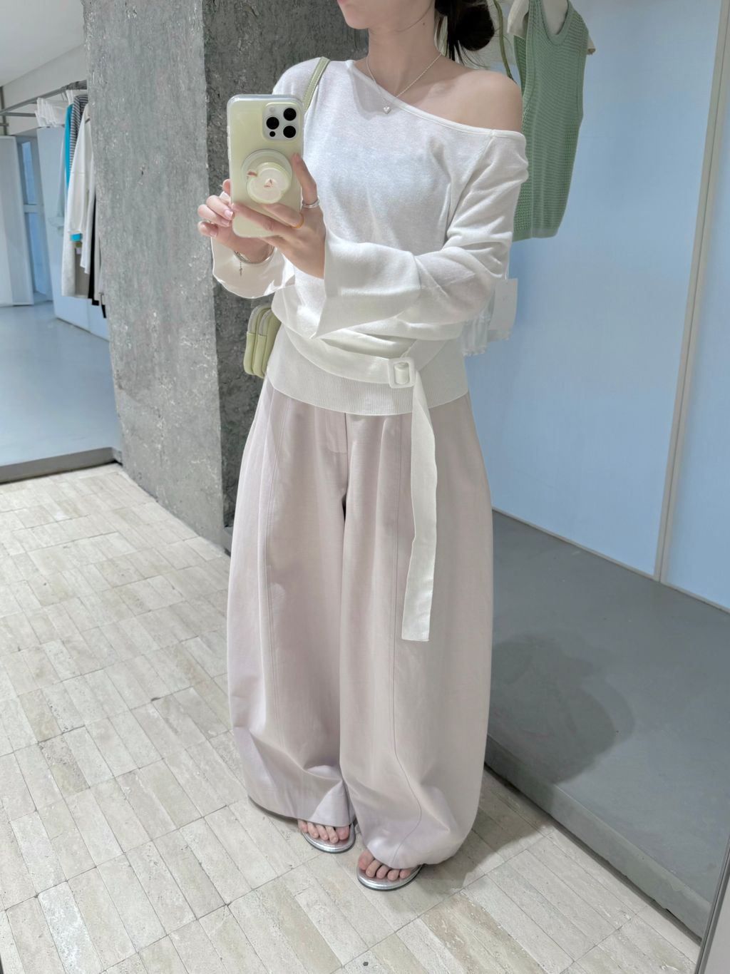 1e9a352020b64a328070fea32ef753c1