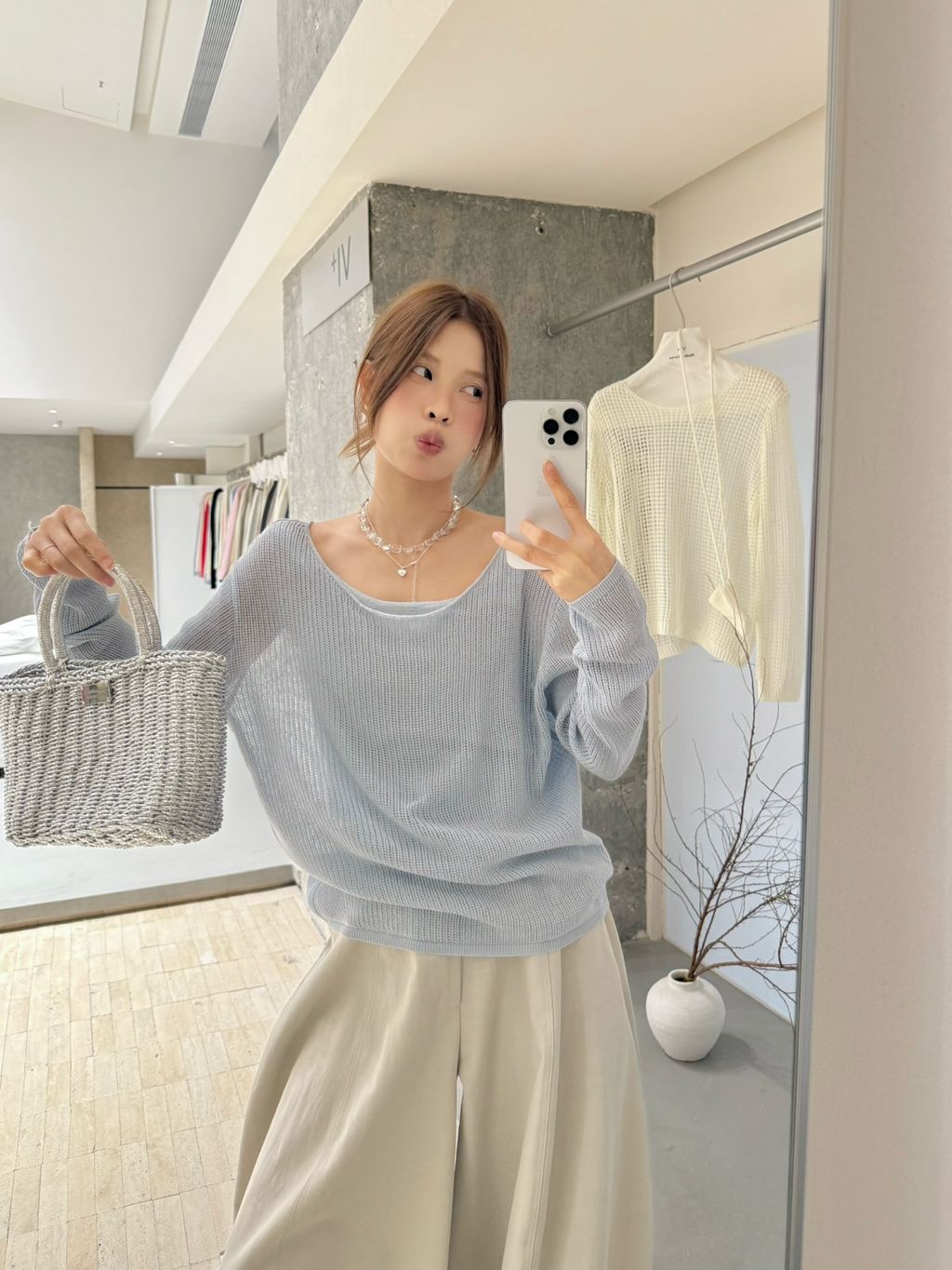 4cf4117a9d9745a4697d82d52e73e073