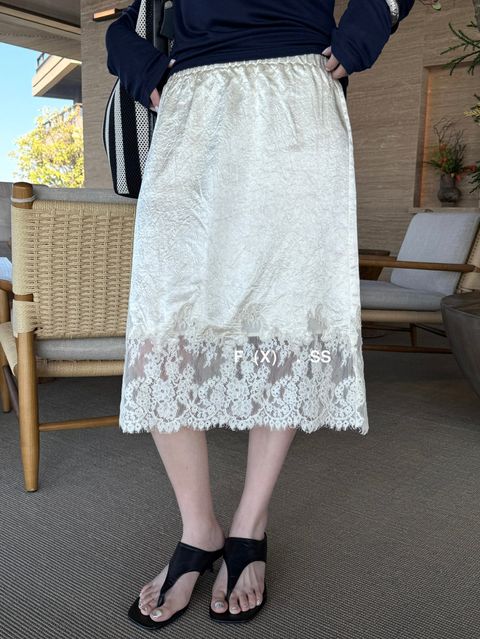 2c4901b21e5a7bd5eb7052f3f5c1a8c5