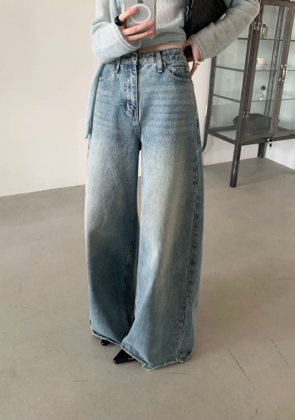 69c3d26fd9f6e2e1c7f400fd4319a495