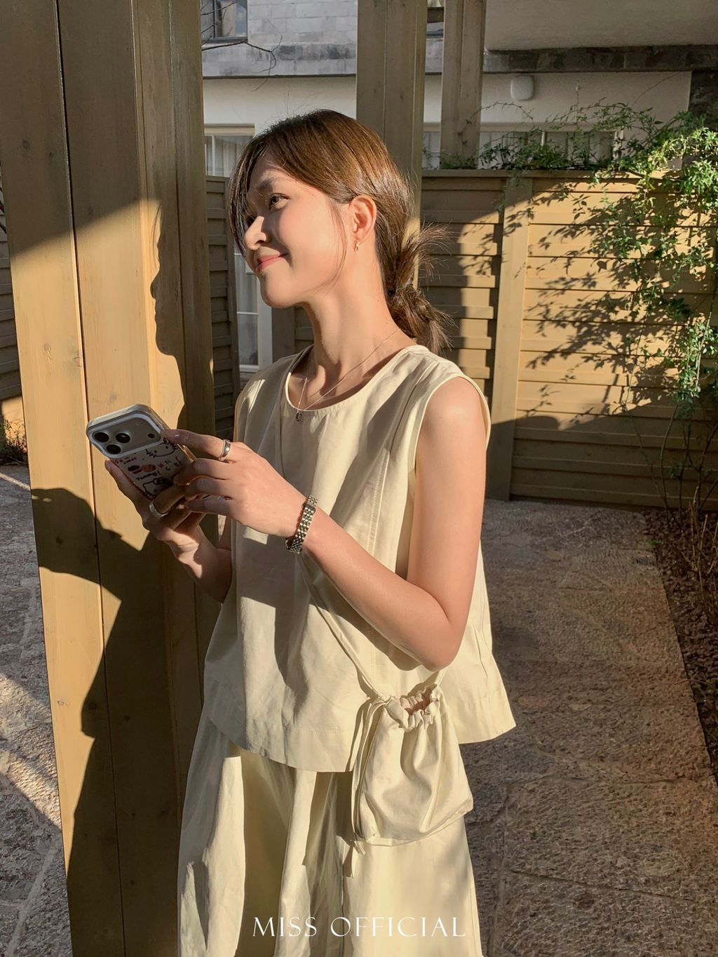 7d25abccf3d7efc67035bdc316ab1023