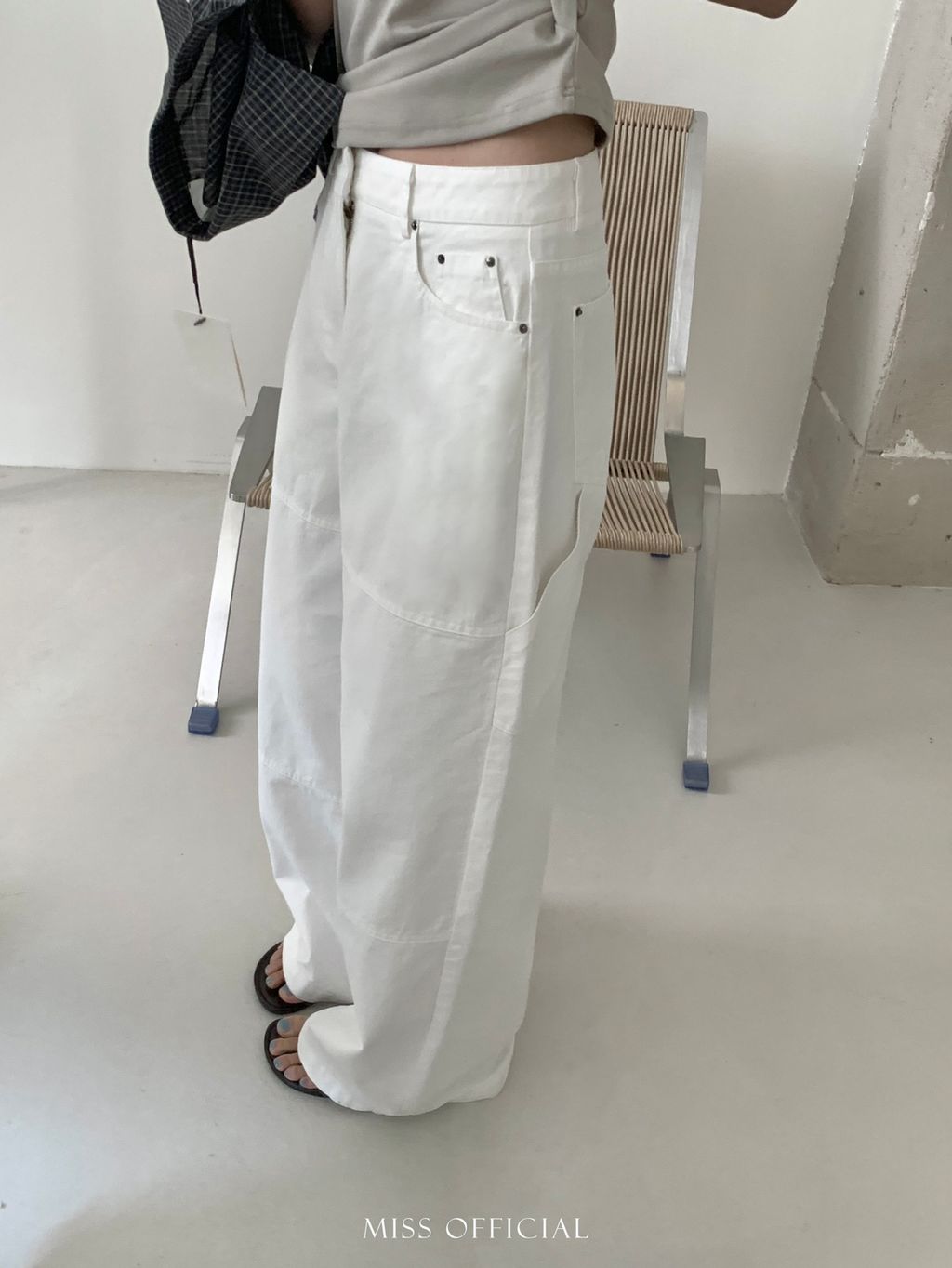 b9dc7f1f33ed461ccebe2f361f845e12