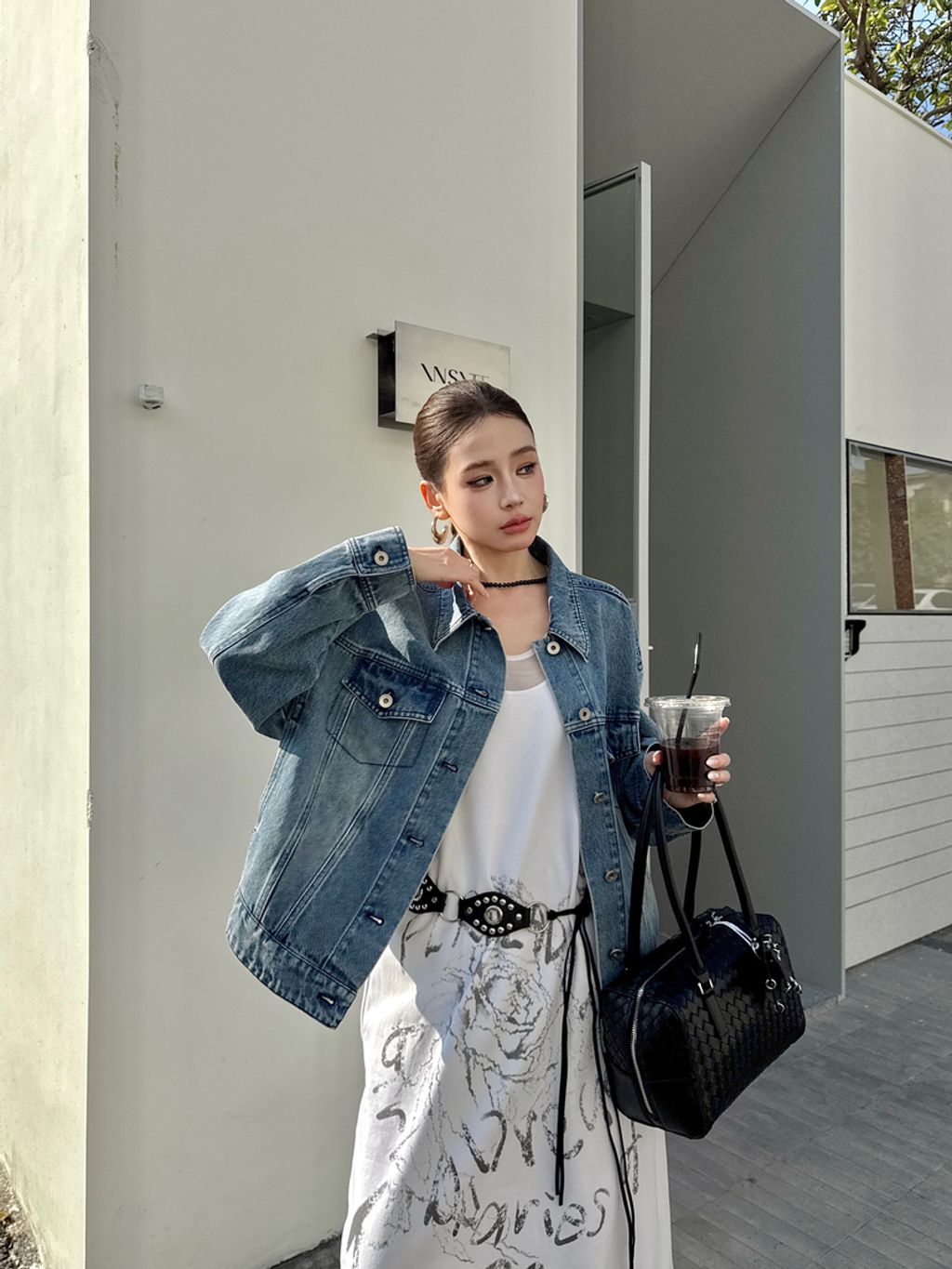 01baa7707e3c7438fbbaeb2cf4ff1814