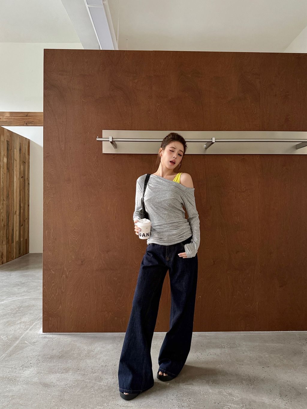 0079813210d356683e621e4fd3546bbe