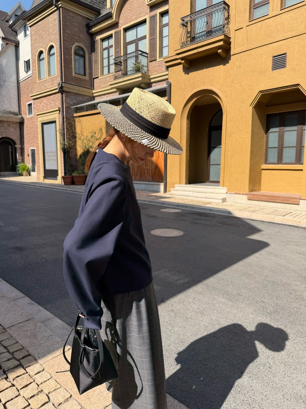 ec7e0610f842906f38c7d3b1aeecb747