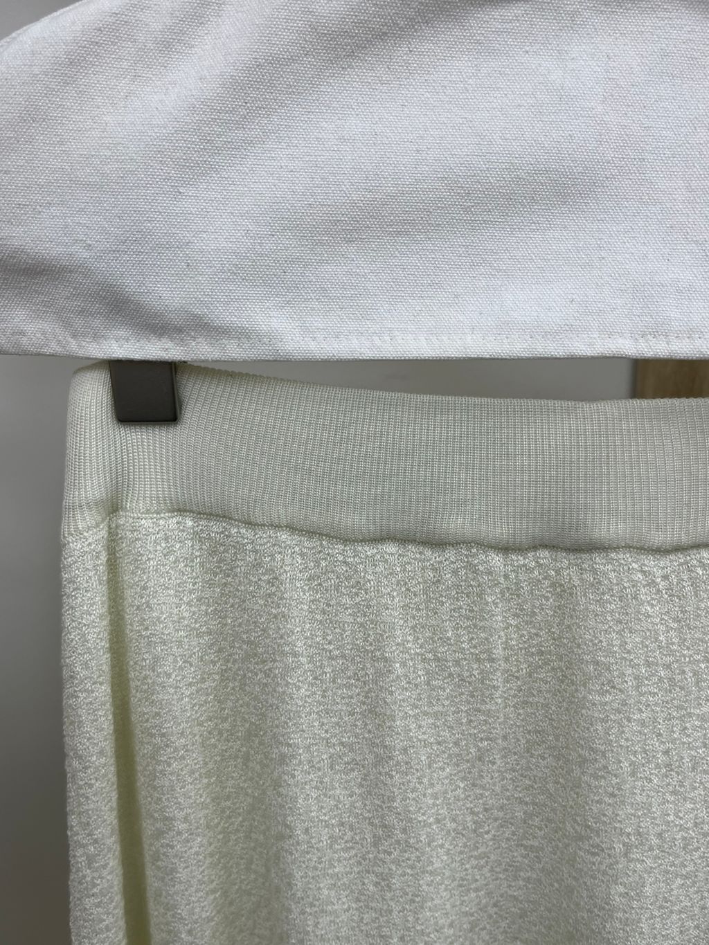 01053200216b4c42c9cddac0d543f0f3