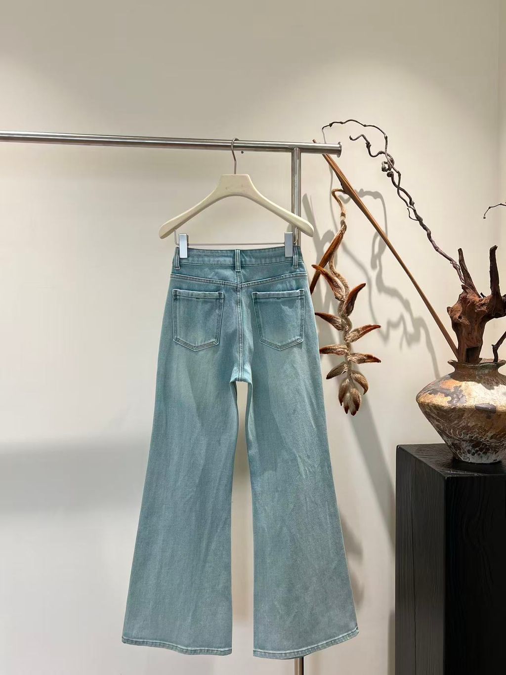 8d8d7384c68df3f5aa579cfef8b8a09a