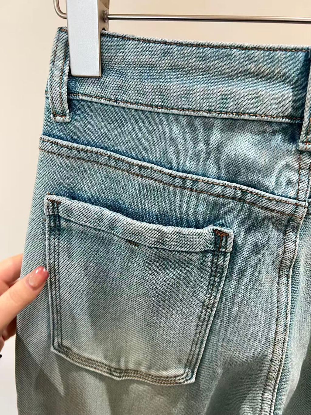 d9843046adfc6b1a0f8e2d7e2ee1a638