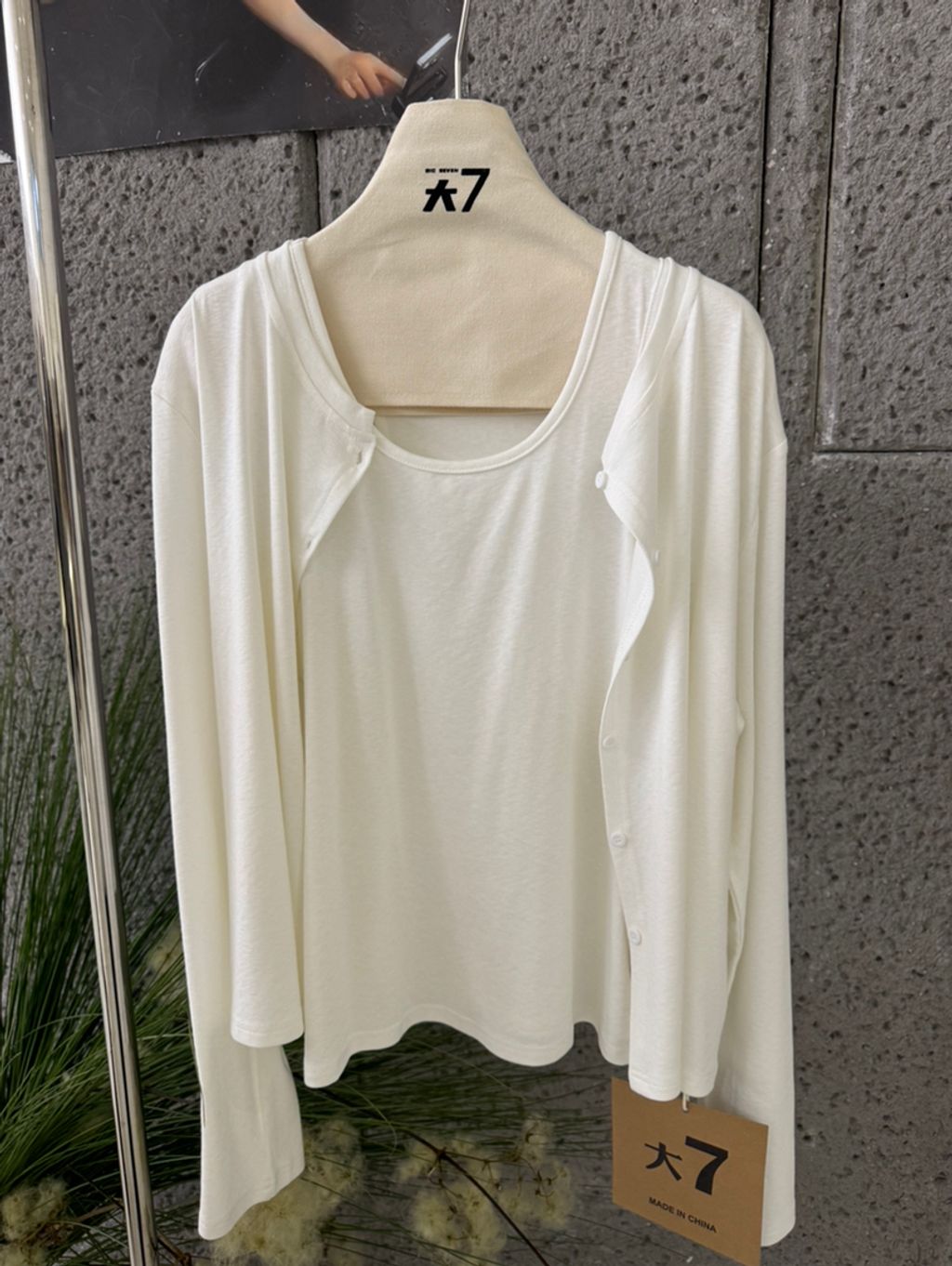 f8f6053bd4182265e47694362eba3f79