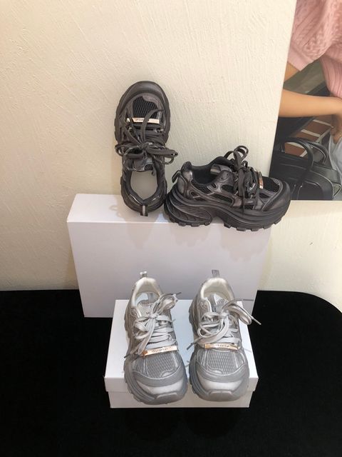 62e1237c4c6aa63dc5a557d6d27b1355