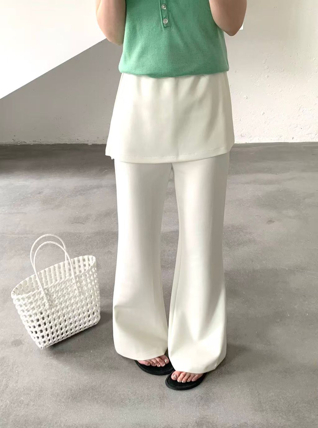 4d8d2dcf0378388f4b24a6ee59b8067d