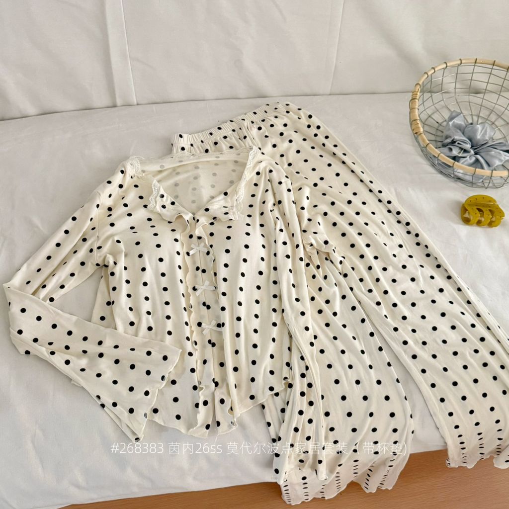 c06ff7ce49363d23f7e1bd380b95c8e8