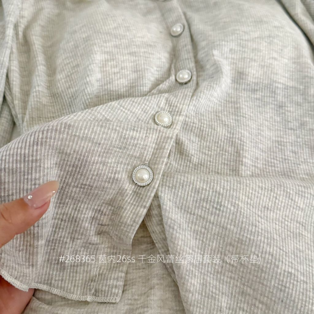 ed5473c9ae853498eb945a7ae8f25565