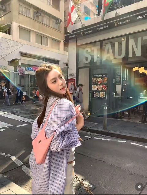 1180417df725332e5801b03a023ccc1c