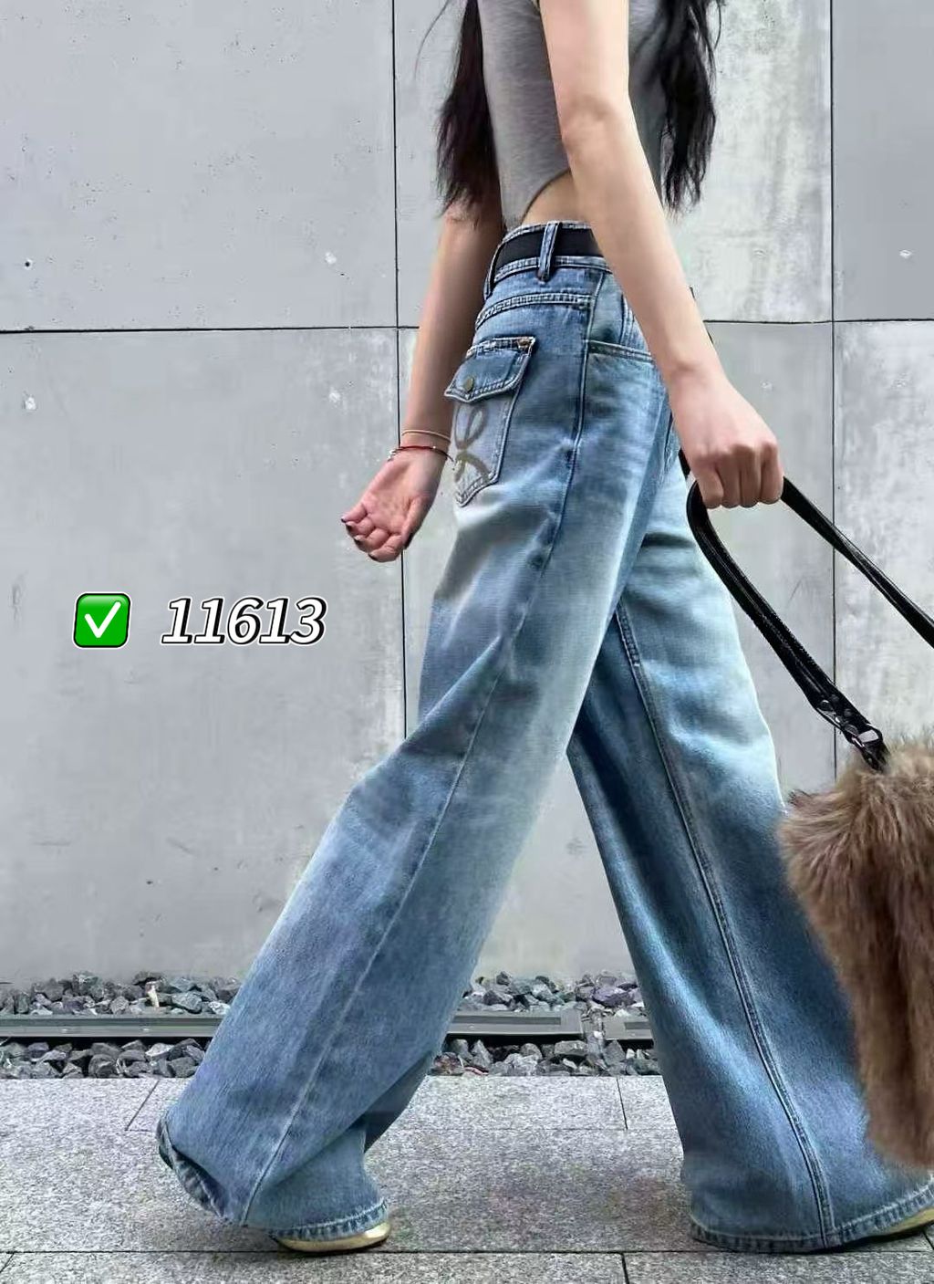 49033e401258104081da7a2155370e25