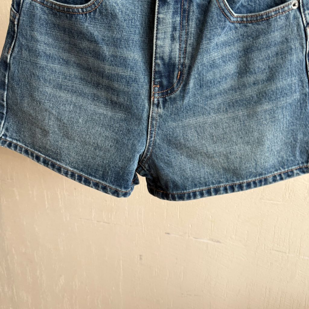 209d0f536dcd481937493384db372e32