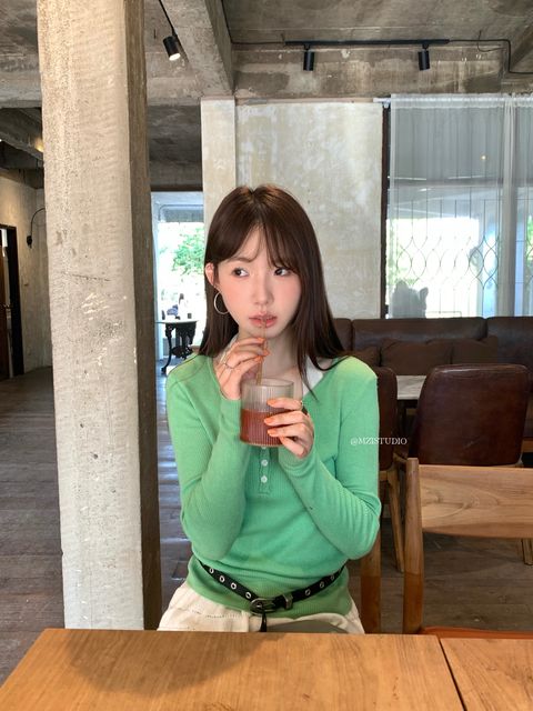 2deb8669b22a3ae685f1aca8bc7d9d9a