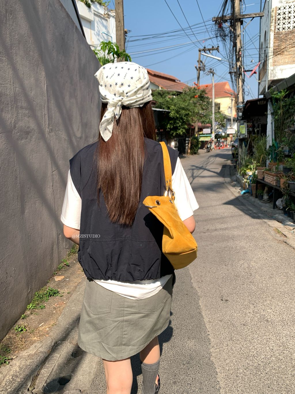 53ee9de1435a1832cad342b8ccf915e2