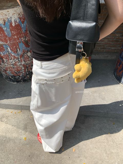 d05fdaa52f7ada2ccac2fa964f61b493