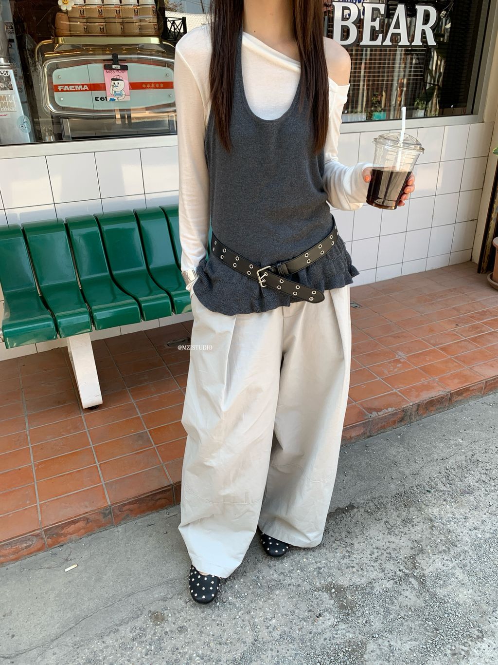 555ff980e905e20a8fb2ff4b6cd82735