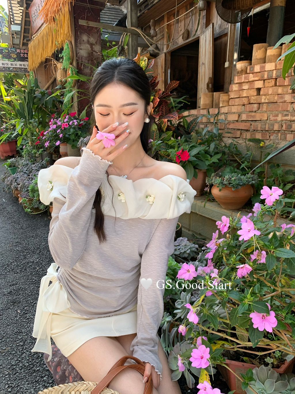 8f9a255347315820f01f99eed2f7860c