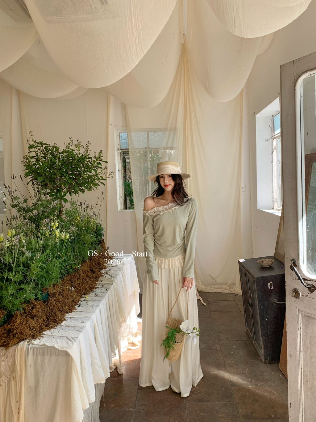 bcbe5a6f054bd79b956639d7fe374239