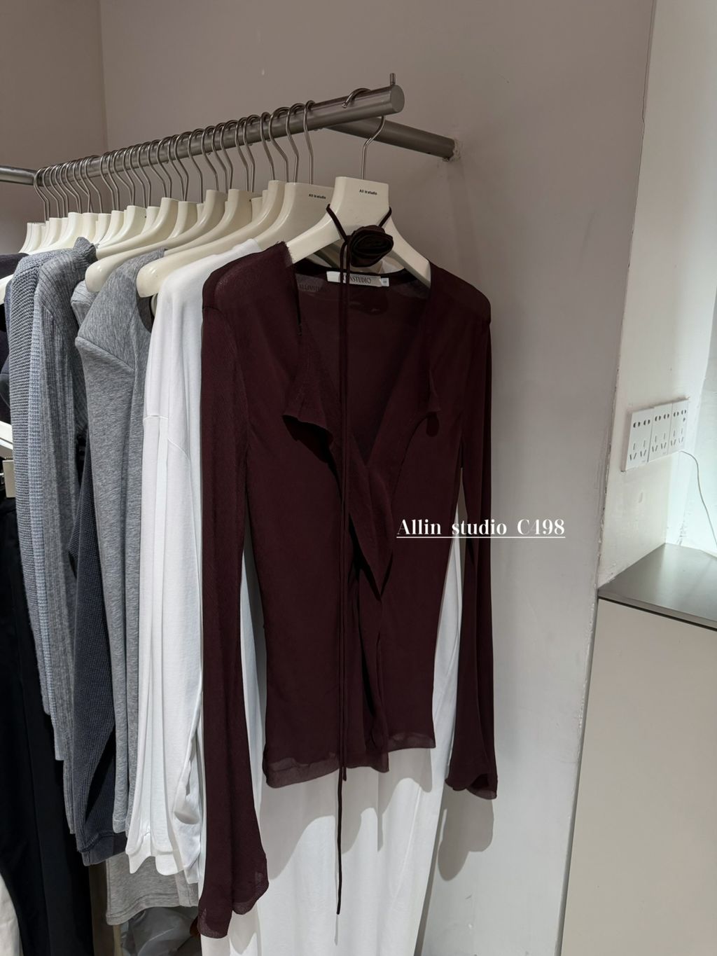 8b3867a5086f1940e11f6cd583383f00