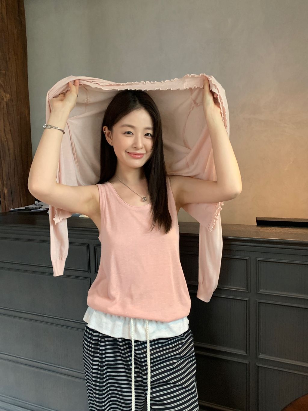 6eb81725eb943c2d0438789728b26d83