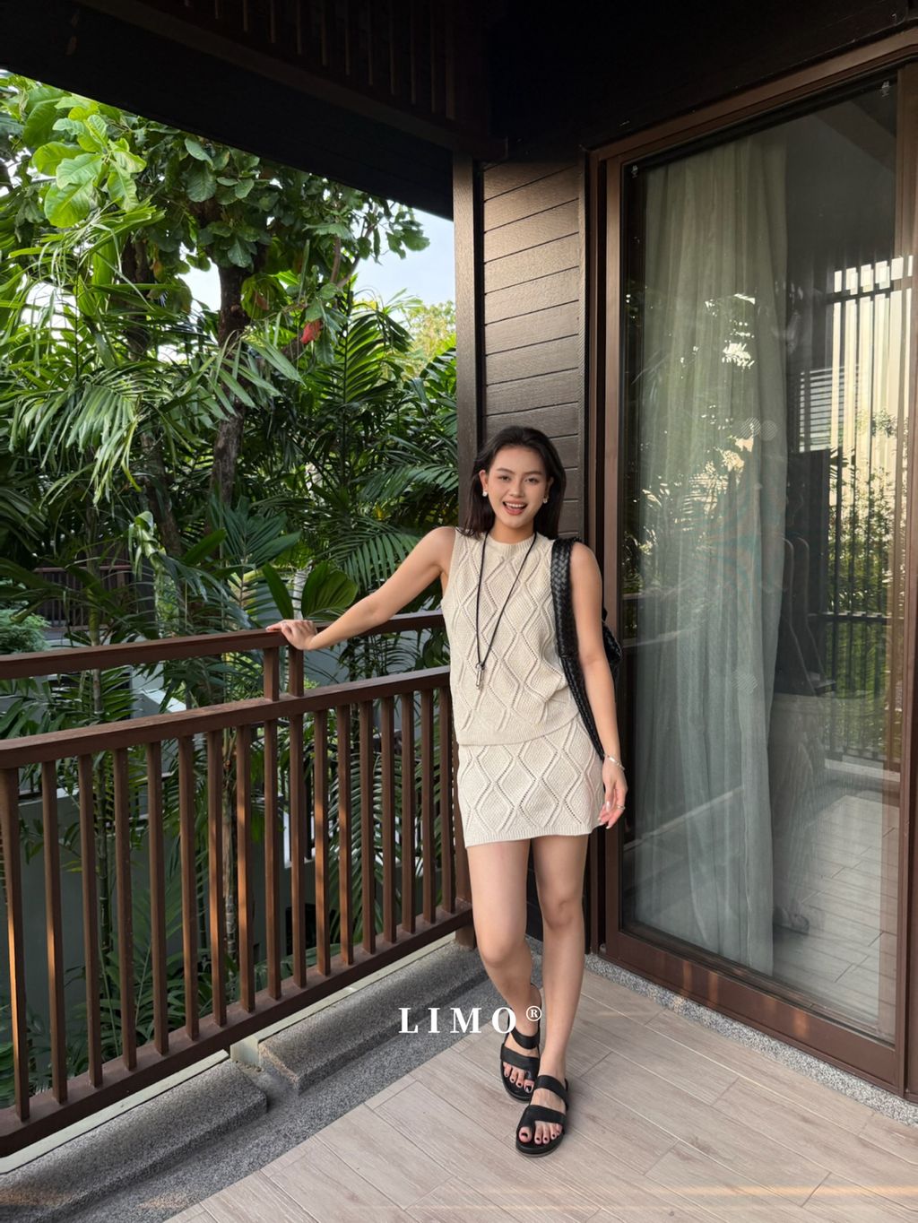 23b5ffc55966dd4fcfc3e8133d3f3ea8