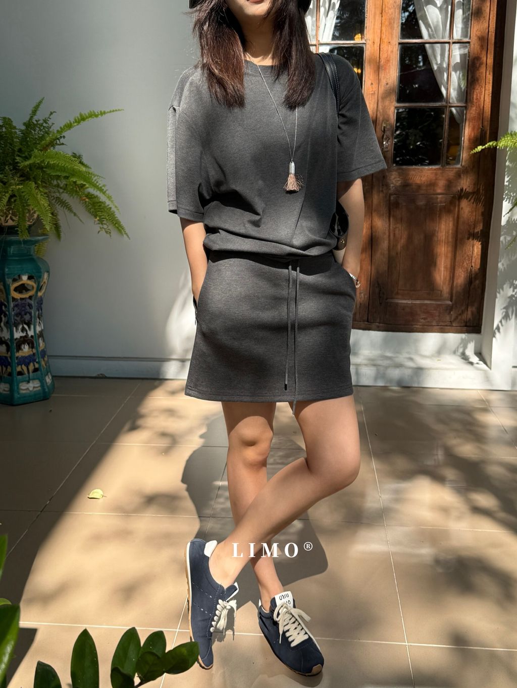 056ee1cd3ae9edcbdcbd8d65db512738