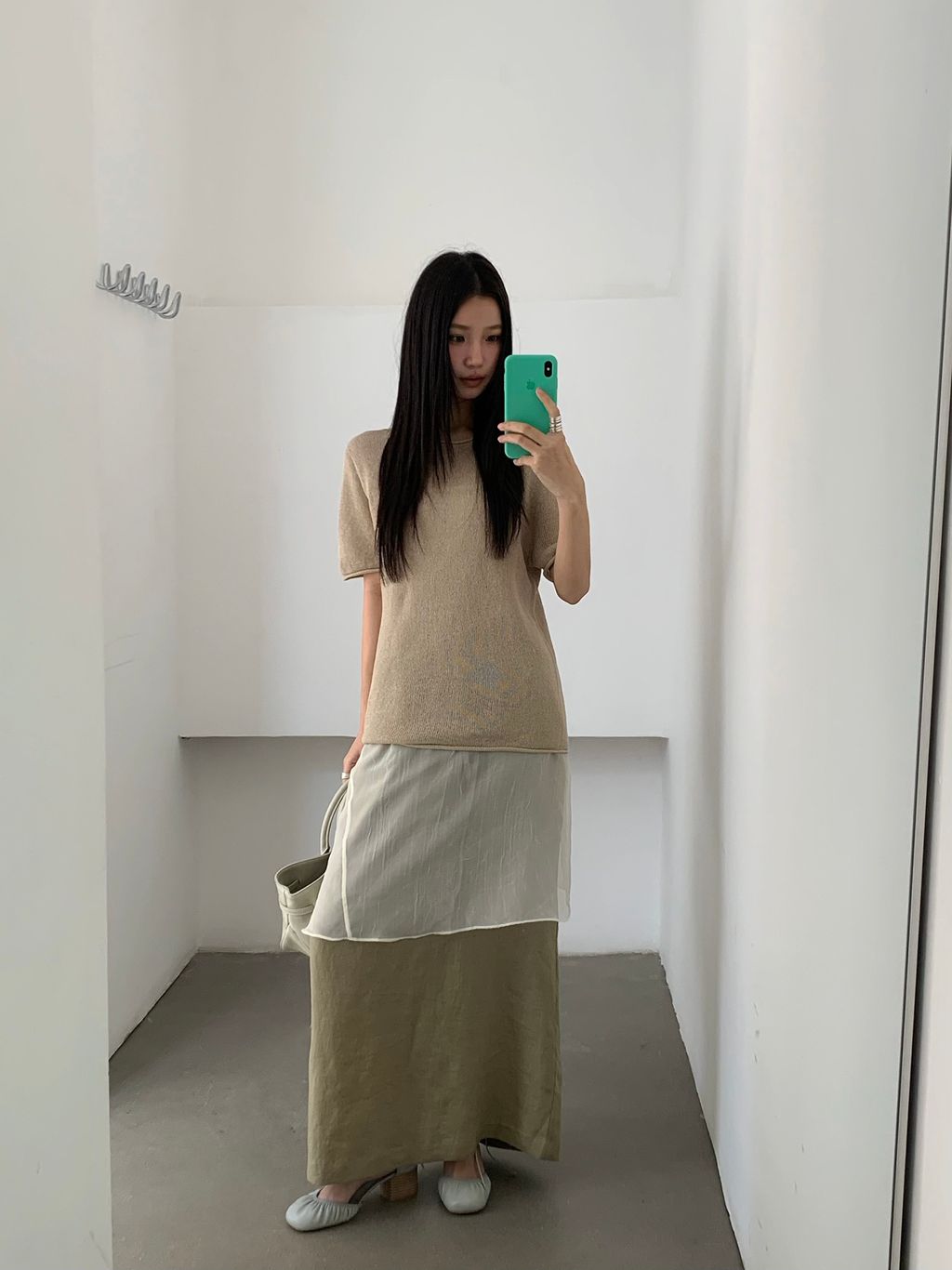 09944fae47f5554d5015551625f60634