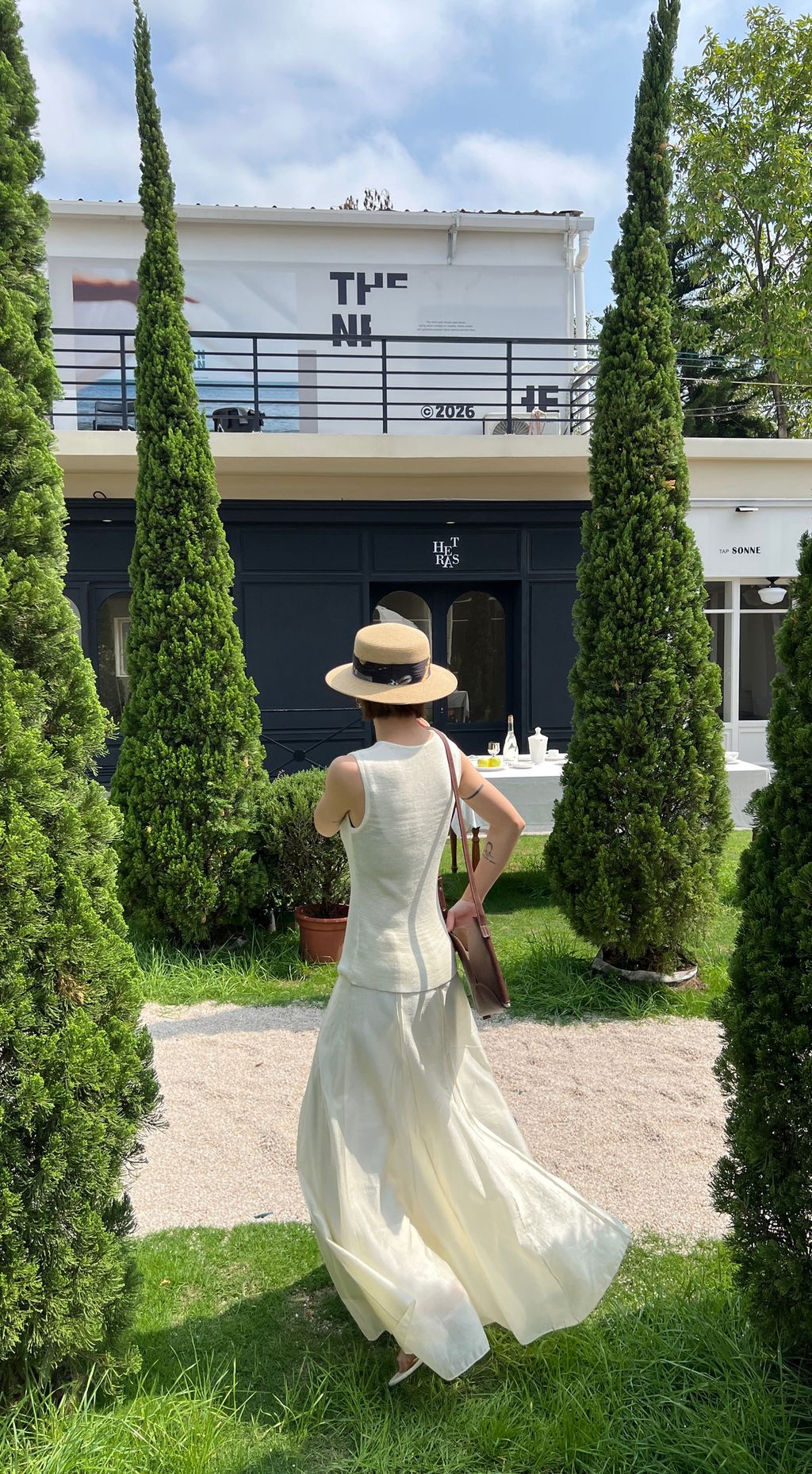 810098ad71904ee2e819c33d4c3ebf6b