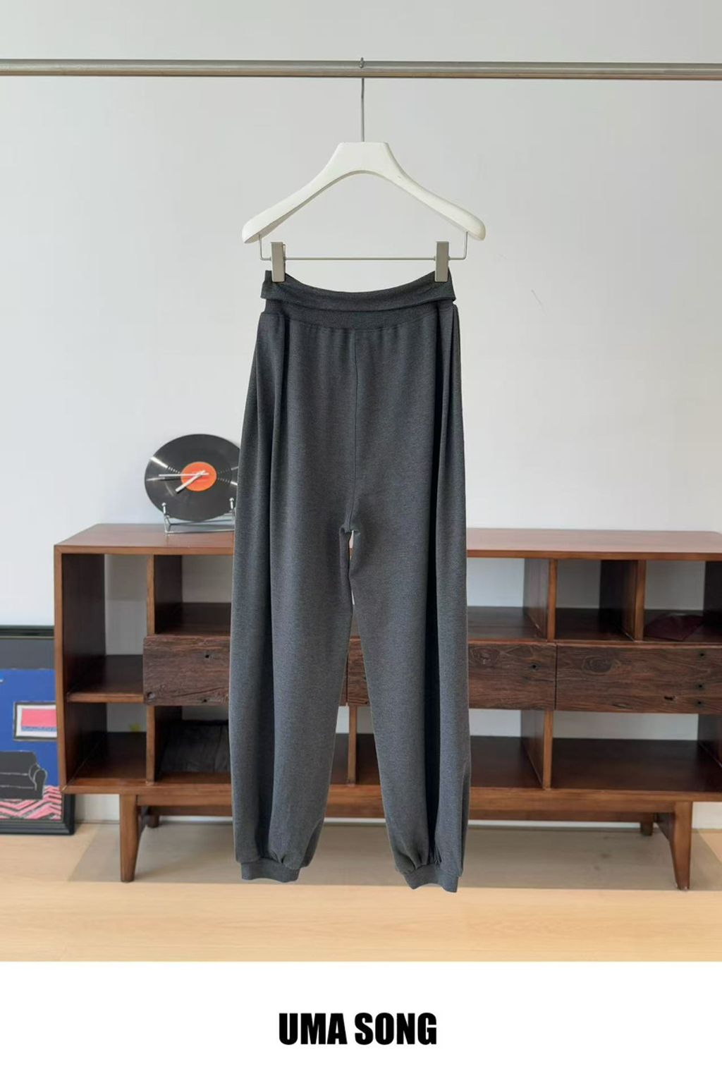 e7180901bd070ffeacdd83d4ae1b4444