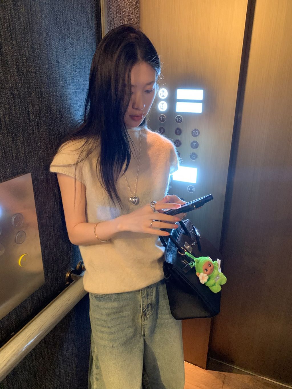 5aee09b15a516303d07c03a2cd0c1701