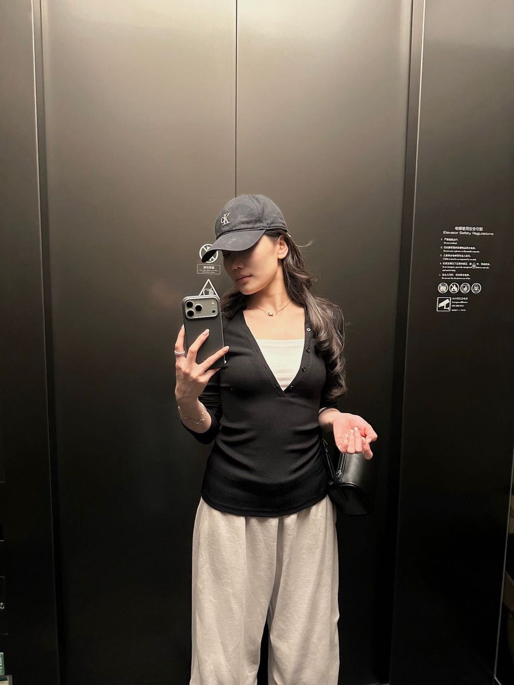 3e8bffc79a63b30177b72b4ad3459856