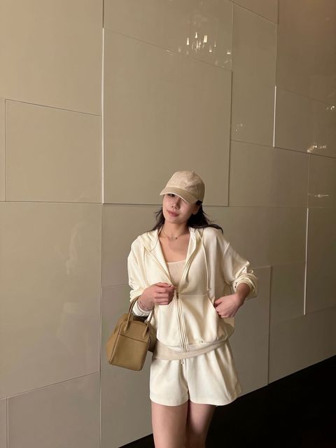 18444d9c8aa8f9a553aa9b5683851e9b