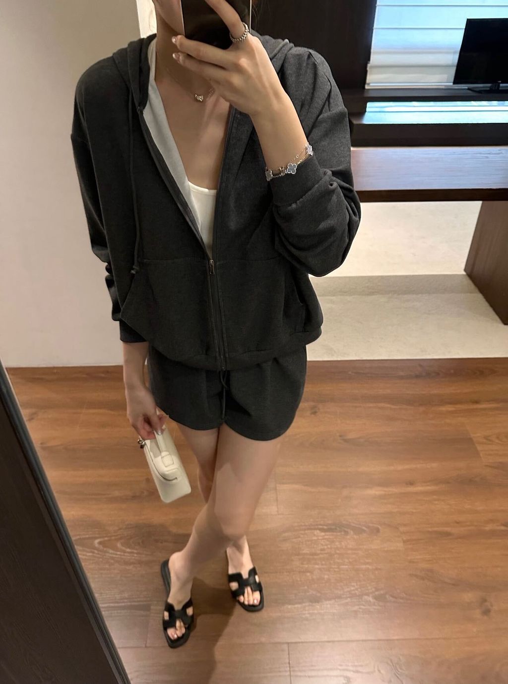 12b0cb9f3af3b7e5dbf246b49196e56e