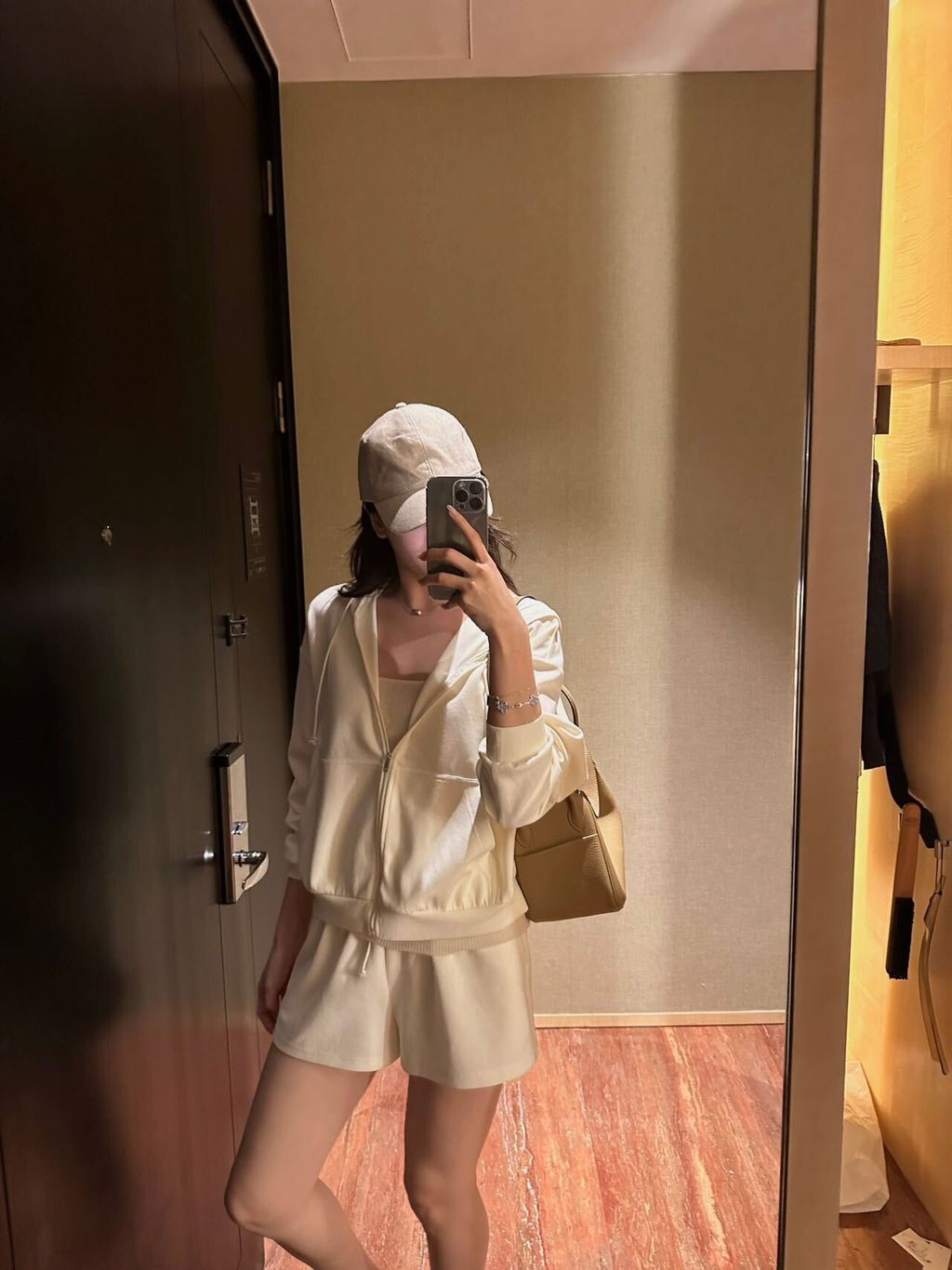 aab2d5f1d67b8841713222c89e98c77f