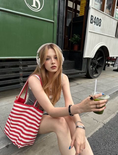 9cad807f32b14426b0f84df2967db735