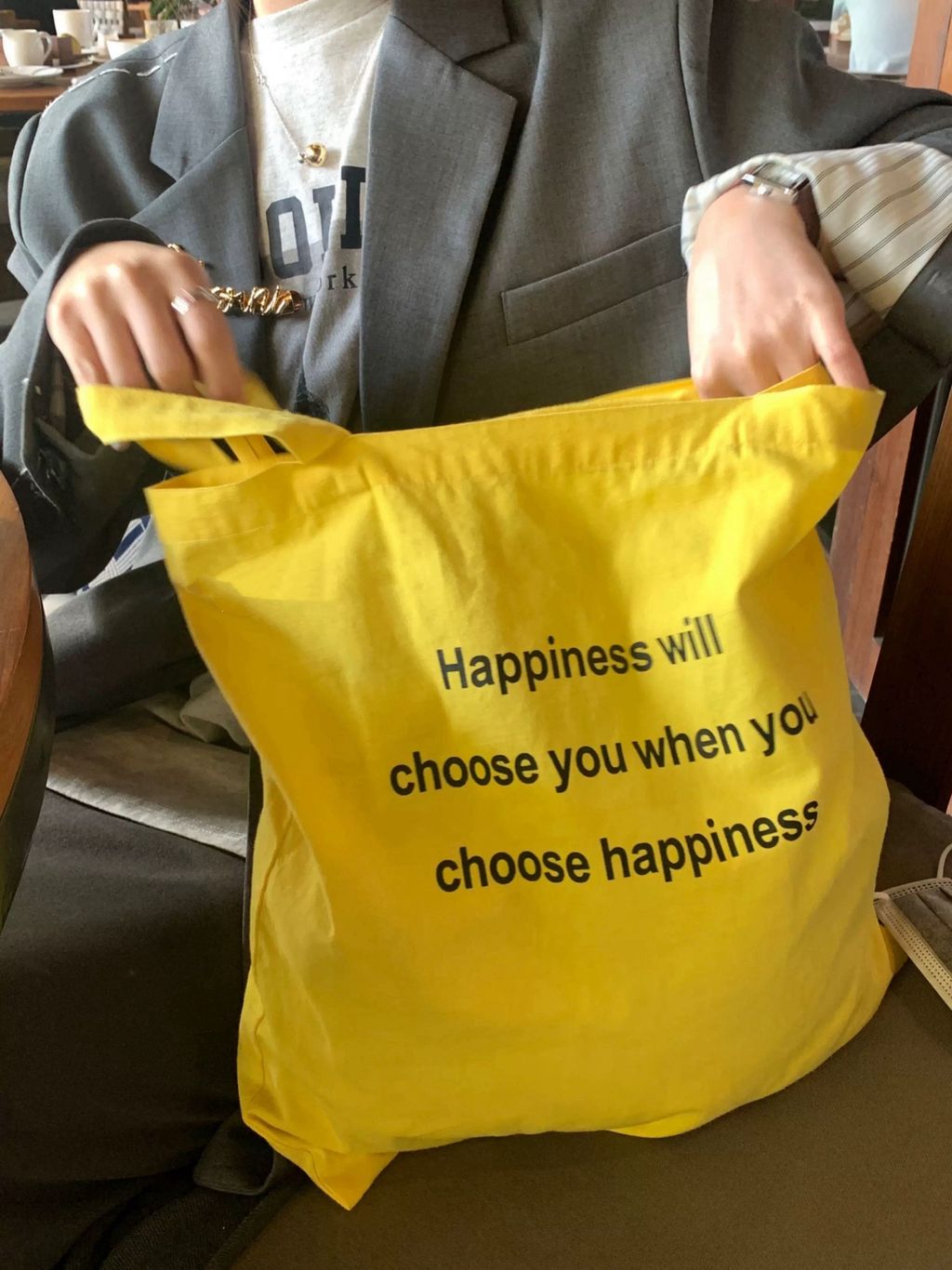 e1ef0ca25170e8bb0a73ef4701aeb793