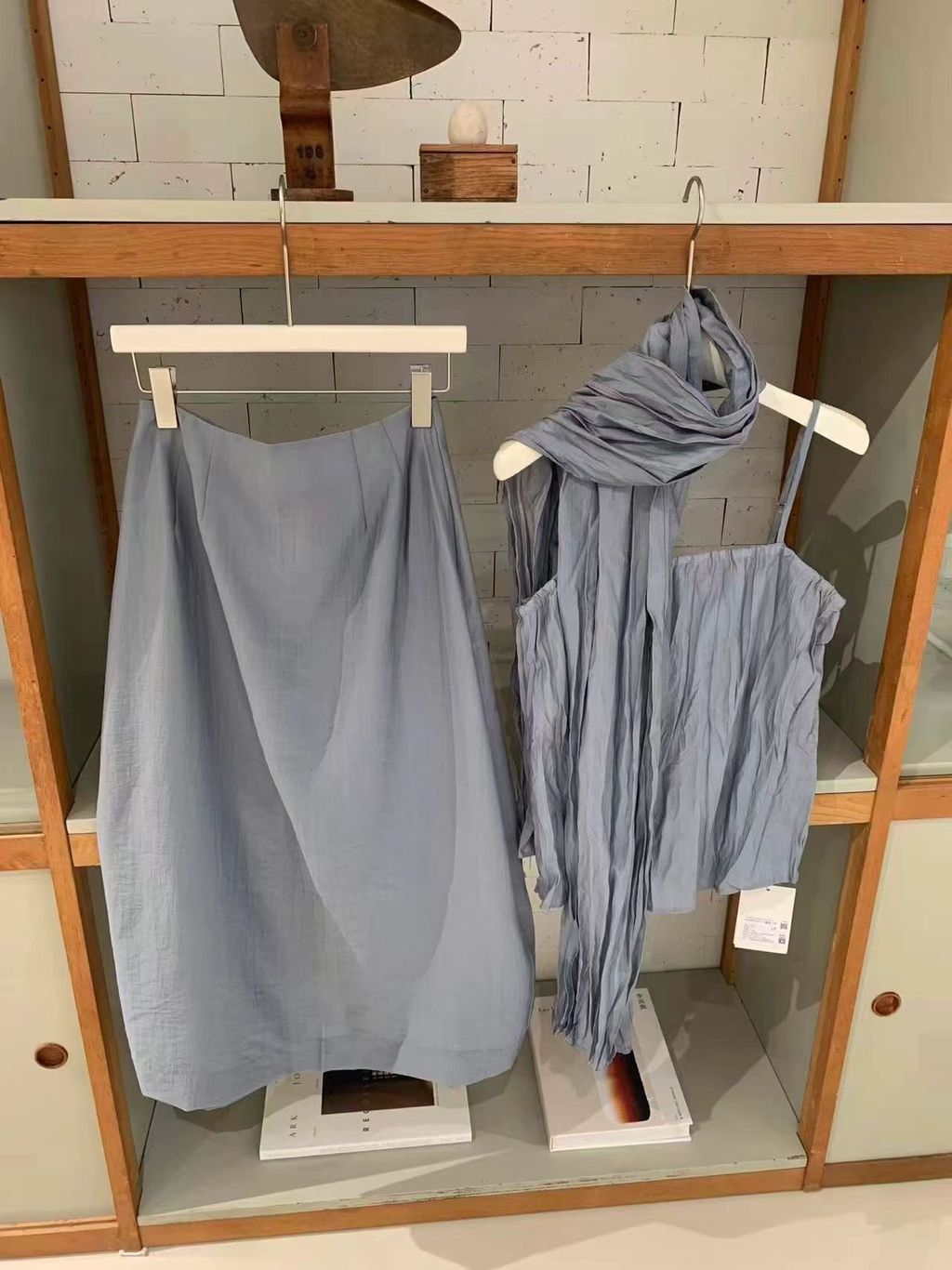 70f671753d721a01b3e633d2535ad01d