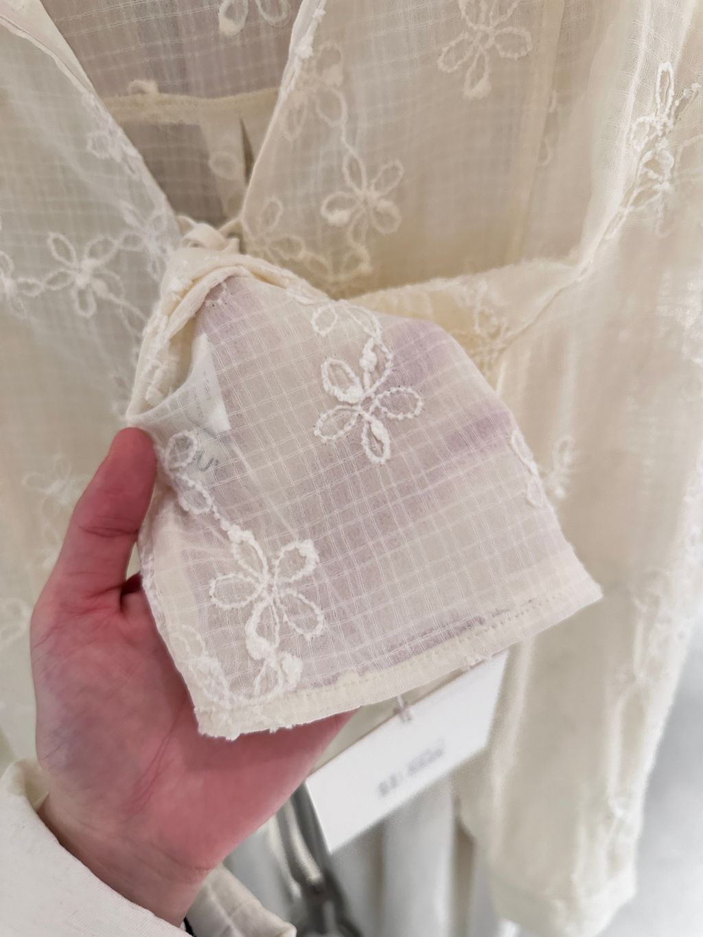 44e2f82e8a868977d740fb3c4023aec3