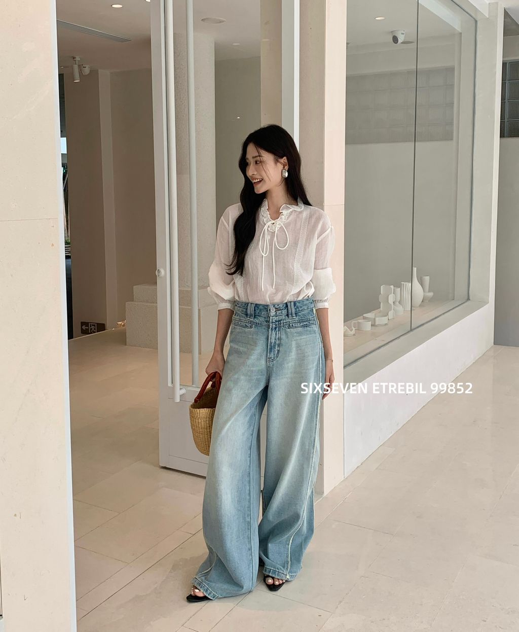 ee13d94acf44a36f769f84ca9b94e8f3