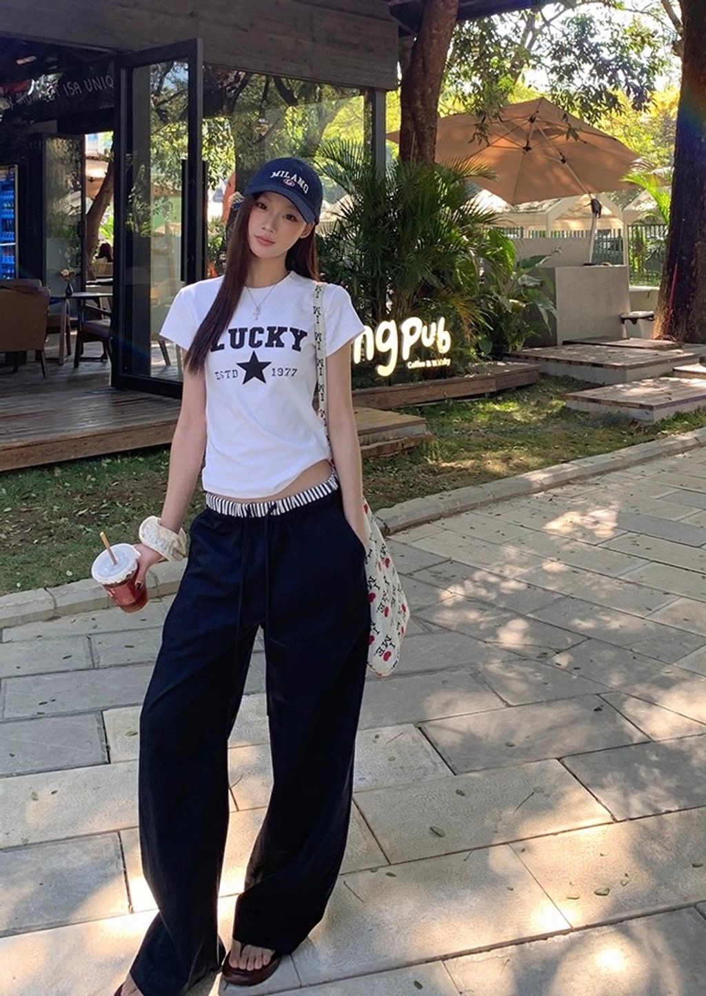 76b53634d1f0142a46078a7f077f03a1