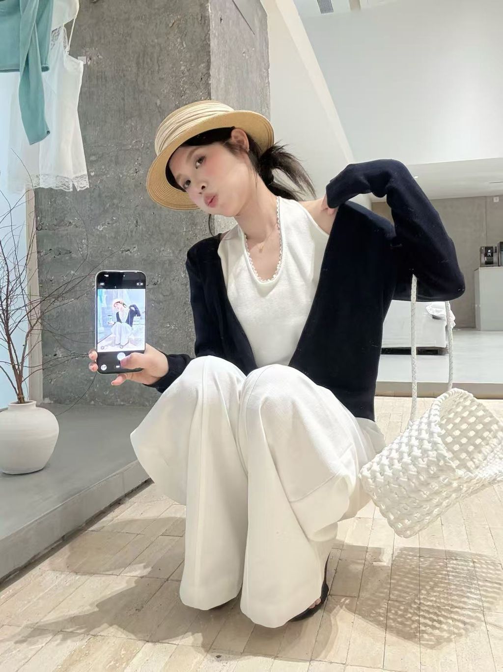 85de9dd7abe04f7bbc7b451189092520